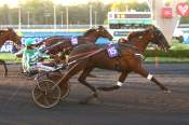 La photo de Fifty Five Bond Arrivée PMU Quinté+ Prix de Beaune 2022 à Vincennes