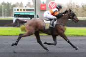 La photo de Jacquard arrivée PMU Prix de Villeroy à Paris Vincennes 