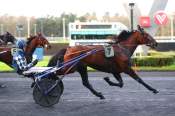 La photo de Kathleen D'ecotay arrivée PMU Prix de Meral à Paris Vincennes 