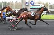 La photo de Lobbing De Blary arrivée PMU Prix de Graignes à Paris-Vincennes 