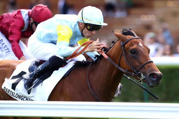 La photo de Lazzat Arrivée Pmu Prix Paul de Moussac à ParisLongchamp