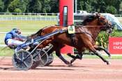 La photo de Lariano arrivée pmu Prix d'Argenteuil à Enghien