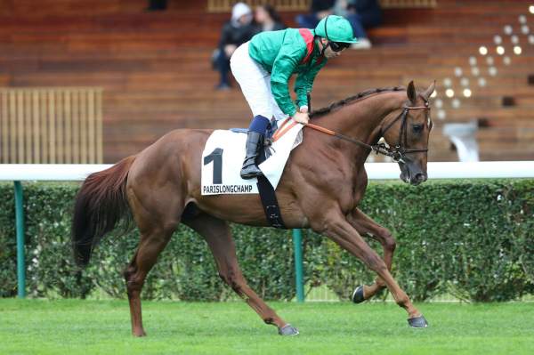 La photo de Ebiyar arrivée pmu Prix de Belleville à Longchamp