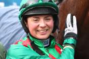 La photo de Bryony FROST 
