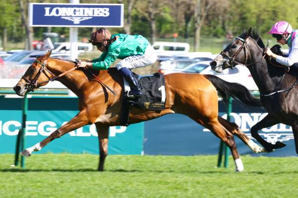 La photo de Mandanaba arrivée pmu Prix Vanteaux (Gr.3) à ParisLongchamp