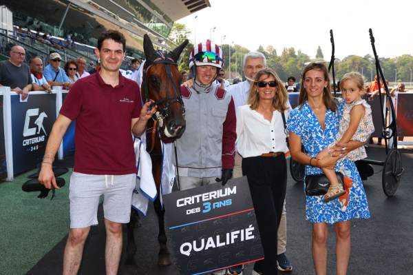 La photo de Magic Night arrivée pmu Prix Reine du Corta - Critérium 3 Ans Q2 (Gr. II), samedi à Vincennes