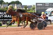 La photo de Histoire Du Lupin arrivée pmu 8è Etape du GNT hippodrome de Saint-Malo