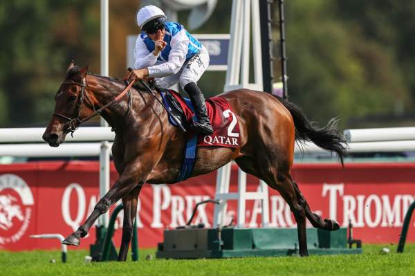 La photo de Aventure Arrivée PMU Qatar Prix Vermeille 2025 à ParisLongchamp