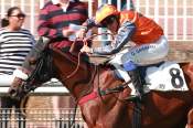 La photo de Falcon Jet Arrivée Quinté+ Pmu Prix Guillaume De Pracomtal à Auteuil