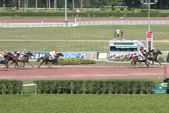 Arrivée quinté pmu PRIX D'ENGHIEN-LES-BAINS (PRIX DU PONT DE FLANDRE) à ENGHIEN