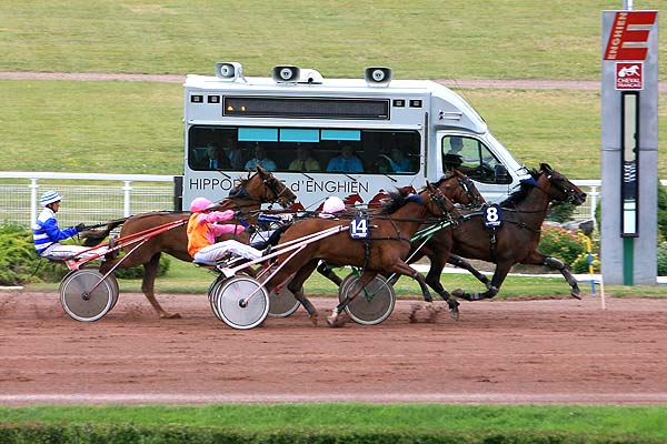Arrivée quinté pmu PRIX DU MOULIN ROUGE à ENGHIEN