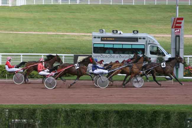 Arrivée quinté pmu PRIX DE CRESPIERES à ENGHIEN