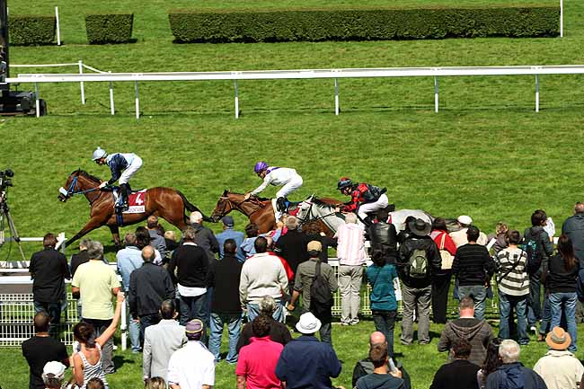 Arrivée quinté pmu PRIX CLUB MARMARA DHALIA DJERBA (PRIX DES POIRIERS) à CLAIREFONTAINE
