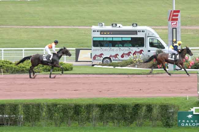 Arrivée quinté pmu PRIX DE LA PLACE VAUBAN à ENGHIEN