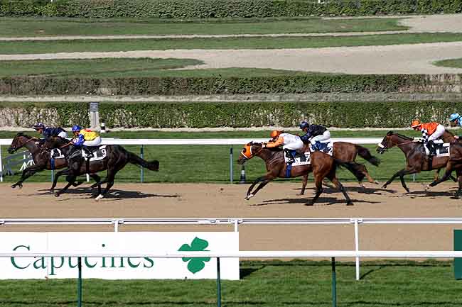 Arrivée quinté pmu PRIX DEAUVILLE AIME LE CHEVAL (PRIX DE MANNEVILLE-LE-PIPARD) à DEAUVILLE