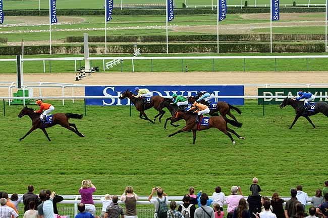 Arrivée quinté pmu PRIX ETALON SAKHEE à DEAUVILLE