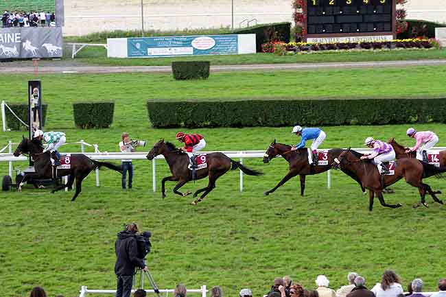 Arrivée quinté pmu PRIX CIDRE PAYS D'AUGE (PRIX DE GUERNESEY) à CLAIREFONTAINE
