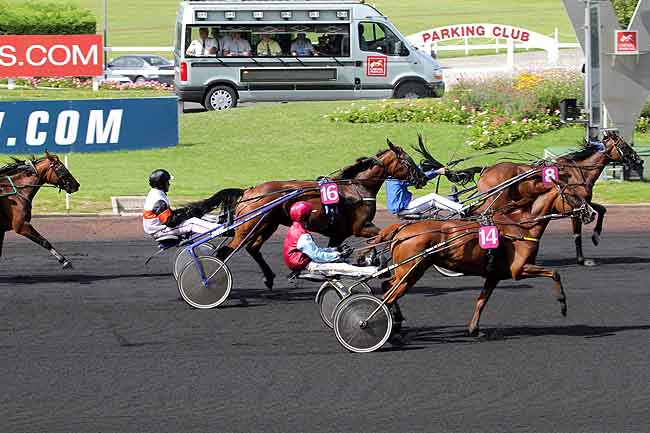 Arrivée quinté pmu PRIX DE BOSC RENOULT à PARIS-VINCENNES