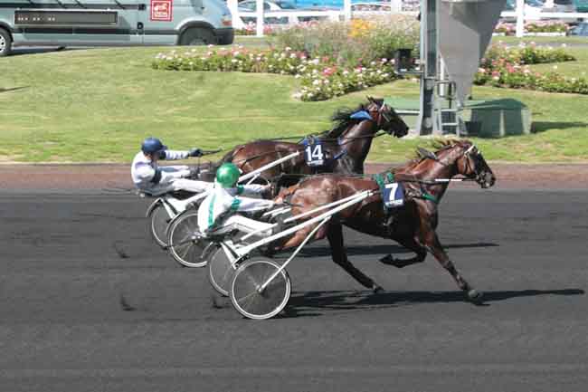Arrivée quinté pmu CRITERIUM DES 5 ANS à PARIS-VINCENNES