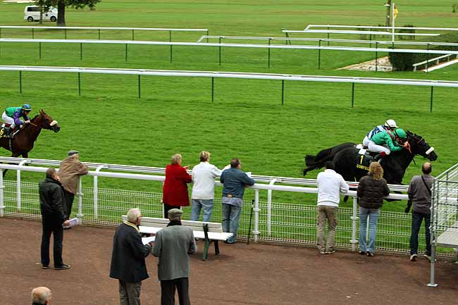 Arrivée quinté pmu PRIX DE CAISNES à COMPIEGNE