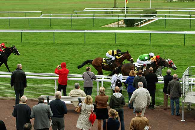 Arrivée quinté pmu PRIX DE PONDRON à COMPIEGNE