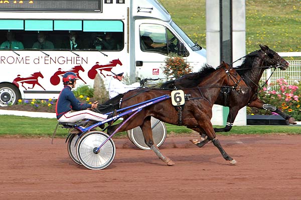 Arrivée quinté pmu PRIX DU PONT DE LA TOURNELLE à ENGHIEN