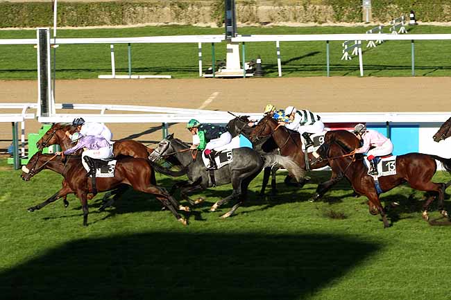 Arrivée quinté pmu PRIX DE LA FALAISE à DEAUVILLE