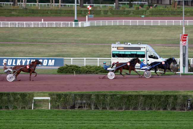 Arrivée quinté pmu PRIX DE L'HERAULT à ENGHIEN