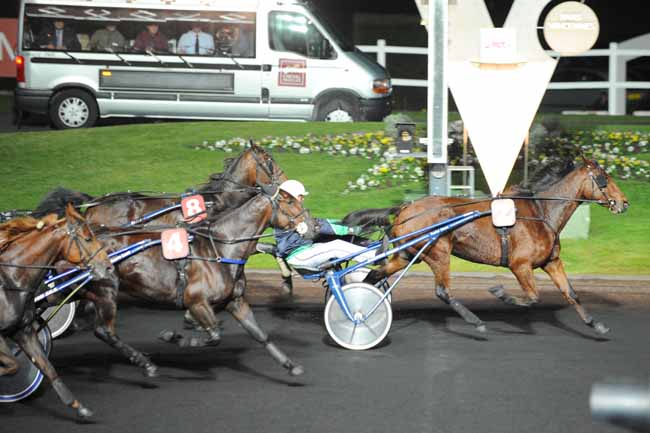 Arrivée quinté pmu PRIX CALIFORNIA à PARIS-VINCENNES