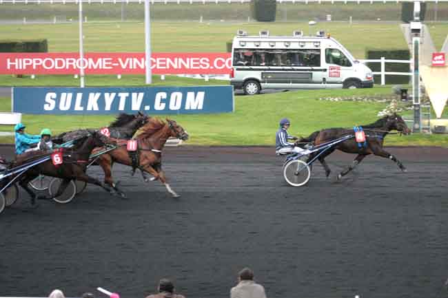 Arrivée quinté pmu PRIX DE FERRIERES à PARIS-VINCENNES
