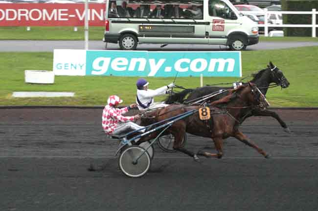 Arrivée quinté pmu CLOTURE DU GRAND NATIONAL DU TROT à PARIS-VINCENNES