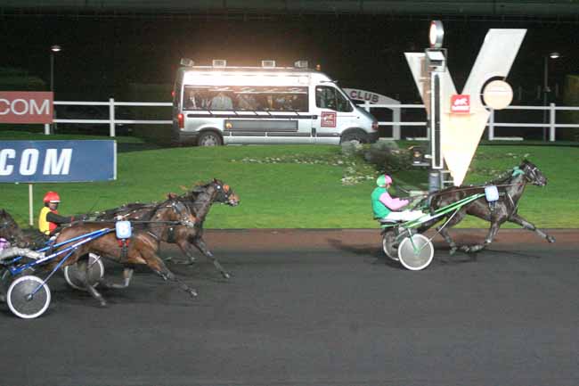 Arrivée quinté pmu PRIX DE LA FERTE-VIDAME à PARIS-VINCENNES