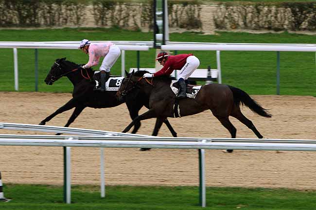 Arrivée quinté pmu PRIX DE PIENCOURT à DEAUVILLE
