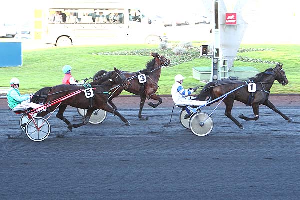 Arrivée quinté pmu PRIX DE SAVERNE à PARIS-VINCENNES