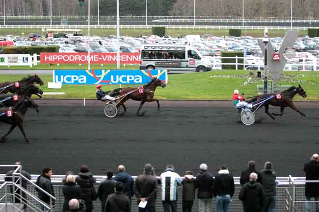 Arrivée quinté pmu PRIX DE VIC SUR CERE à PARIS-VINCENNES