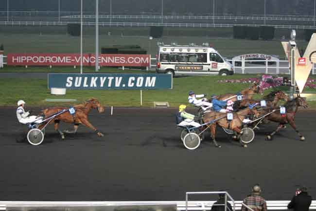 Arrivée quinté pmu PRIX DE MOUTIERS à PARIS-VINCENNES