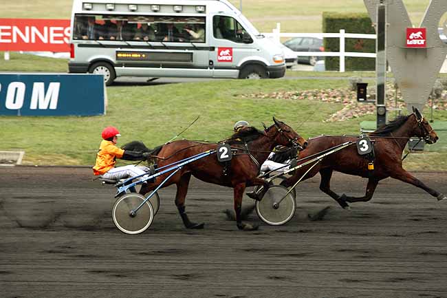 Arrivée quinté pmu PRIX DES CHARENTES à PARIS-VINCENNES