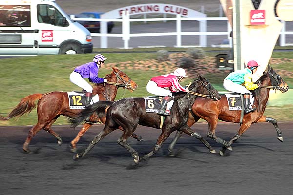 Arrivée quinté pmu PRIX DE MONTEBOURG à PARIS-VINCENNES