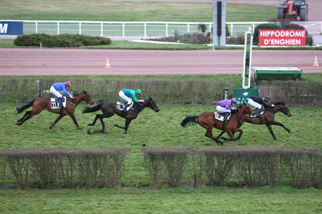 Arrivée quinté pmu PRIX D'AURILLAC à ENGHIEN