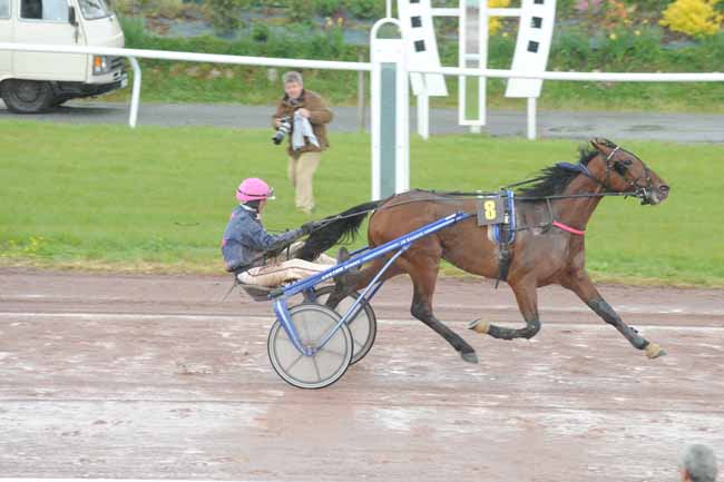 Arrivée quinté pmu PRIX DE LA SOCIETE DU CHEVAL FRANCAIS à PONTCHATEAU