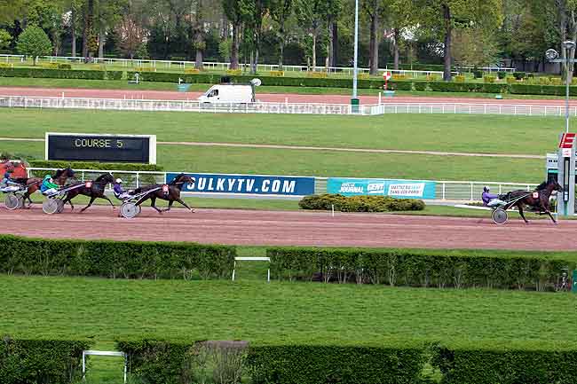 Arrivée quinté pmu PRIX DU PONT ALEXANDRE III à ENGHIEN