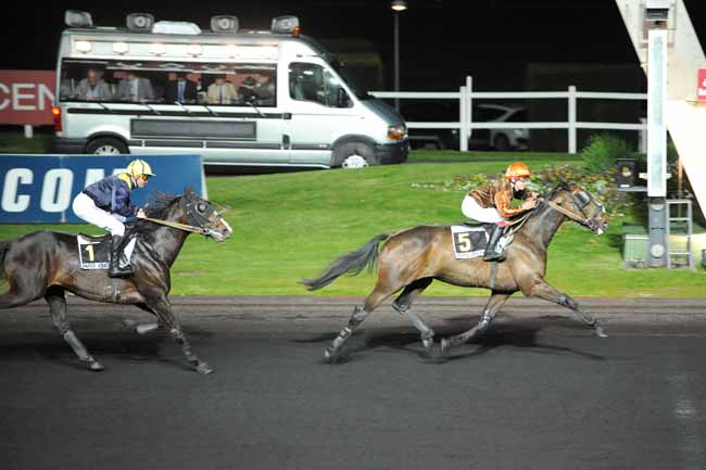 Arrivée quinté pmu PRIX JUPITER à PARIS-VINCENNES