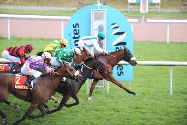 Arrivée quinté pmu PRIX DE LA LOIRE ATLANTIQUE à NANTES