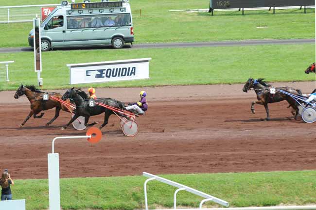 Arrivée quinté pmu PRIX DES PARCS D'ALLIER à VICHY