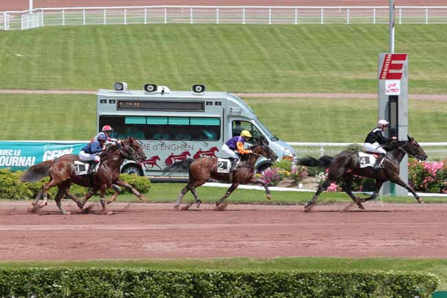Arrivée quinté pmu PRIX DE LA PLACE BALARD à ENGHIEN