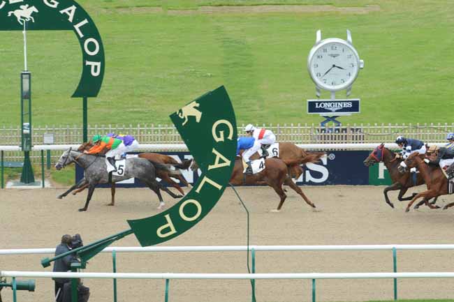 Arrivée quinté pmu PRIX BLUSHING GROOM à CHANTILLY