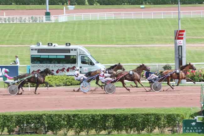 Arrivée quinté pmu PRIX DE NOTRE-DAME à ENGHIEN