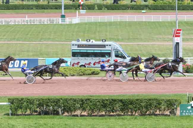 Arrivée quinté pmu PRIX DE CLIGNANCOURT à ENGHIEN