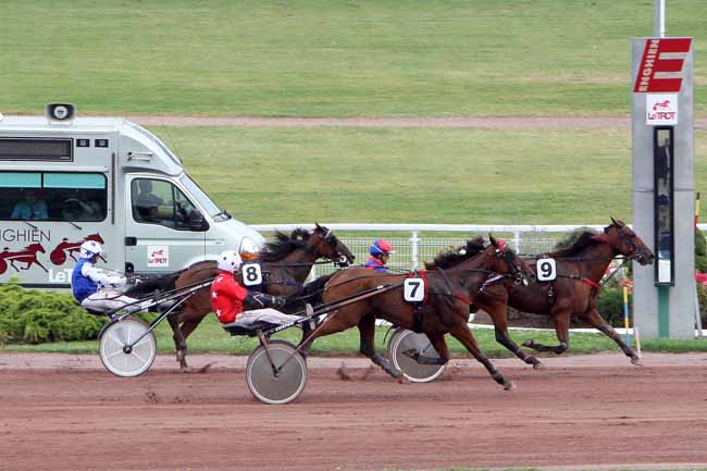 Arrivée quinté pmu PRIX DE THIEZAC à ENGHIEN