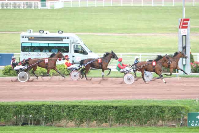 Arrivée quinté pmu PRIX HENRI CRAVOISIER à ENGHIEN